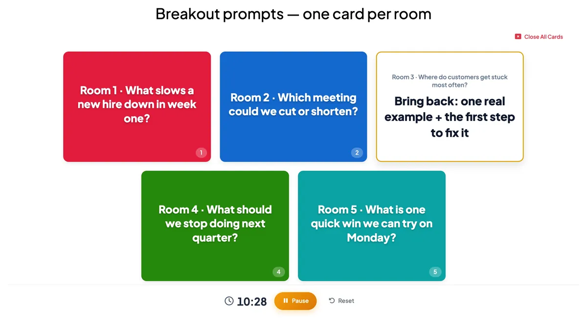 EngageSlide Flip Cards slide med fem färgglada utbrott påminnelser, en per rum, med rum 3 kort vända för att visa vad gruppen ska ta tillbaka och en 10-minuters timer