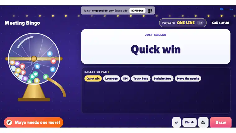 Bingo spotkań na żywo na dużym ekranie w EngageSlide: bęben rywalizuje, gracz potrzebuje jeszcze jednego, a następnie BINGO nazywa się